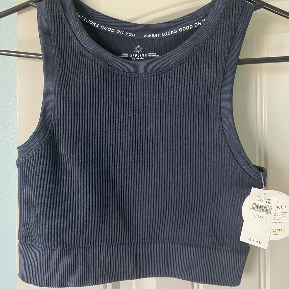 NWT American Eagle Online Aerie stretch crop top.